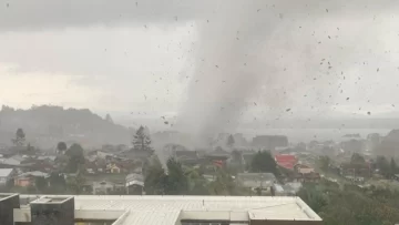 Tornado golpeó el centro-sur de Chile: ocho heridos y graves daños