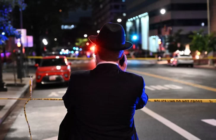 Asesinan a dos empleados de la Embajada de Israel en un ataque cerca del Museo Judío en Washington Asesinan a dos empleados de la Embajada de Israel en un ataque cerca del Museo Judío en Washington
