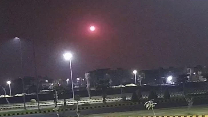 India bombardeó supuestas bases terroristas en Pakistán