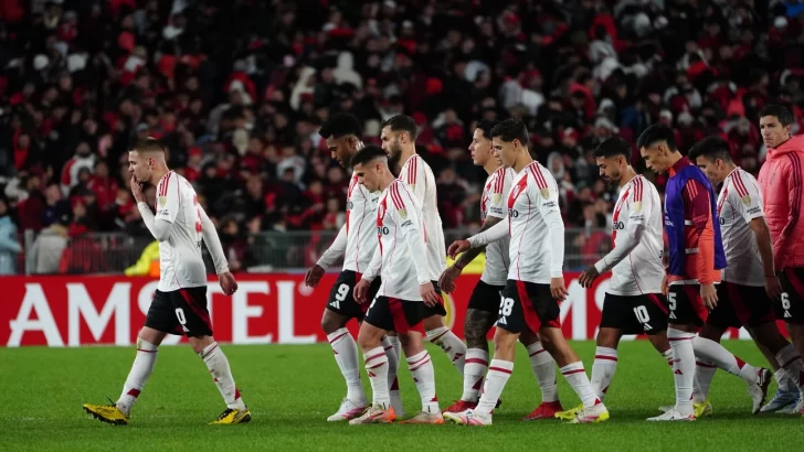 River empató con Universitario y se aleja de los mejores primeros en la Libertadores