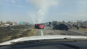 Diez vehículos involucrados en un siniestro en la autopista 38