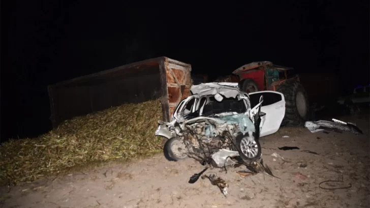 Siniestro fatal entre un automóvil y un tractor cañero en el sur de la provincia
