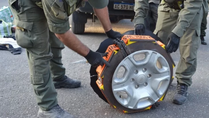 Encontraron 50 kilos de cocaína en una camioneta