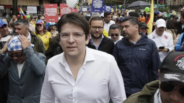 Hirieron de bala al precandidato presidencial colombiano de derecha Miguel Uribe Turbay