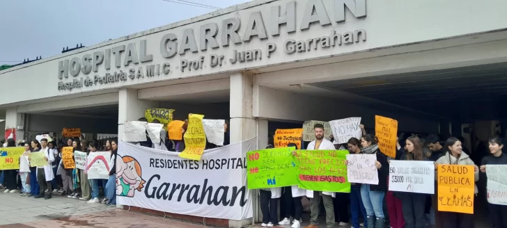 El Gobierno aumentó los salarios a residentes del Garrahan y busca desactivar el conflicto