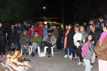 De reunión familiar a fiesta popular: Villa Urquiza vivió su noche mágica de San Juan