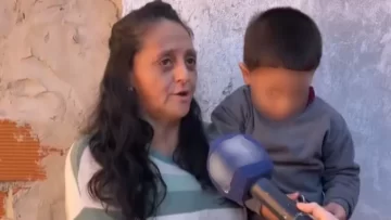 Denuncia que usaron los datos de su hijo para cruzar a Bolivia y le dieron de baja la asignación familiar