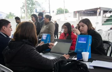 Comenzó la entrega de la tarjeta SUBE a 7.500 alumnos del interior