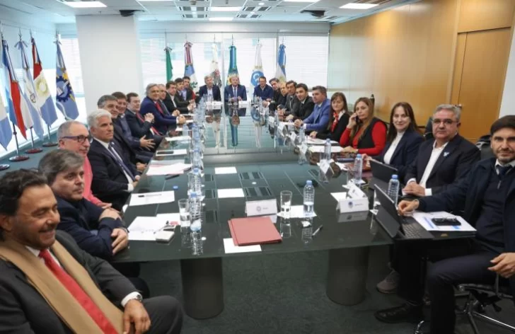 Gobernadores proponen una redistribución más federal de los recursos nacionales Gobernadores proponen una redistribución más federal de los recursos nacionales