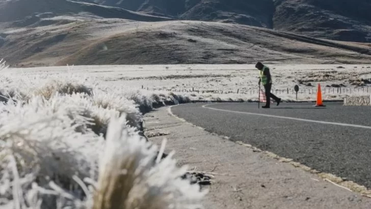 Rutas de montaña con hielo y nieve: Vialidad alerta por condiciones peligrosas en la 307 y otras vías