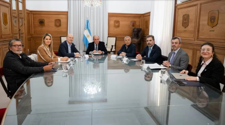 El Gobierno reactivó el Consejo de Mayo y busca acordar un documento final que tenga las reformas estructurales para 2026 El Gobierno reactivó el Consejo de Mayo y busca acordar un documento final que tenga las reformas estructurales para 2026