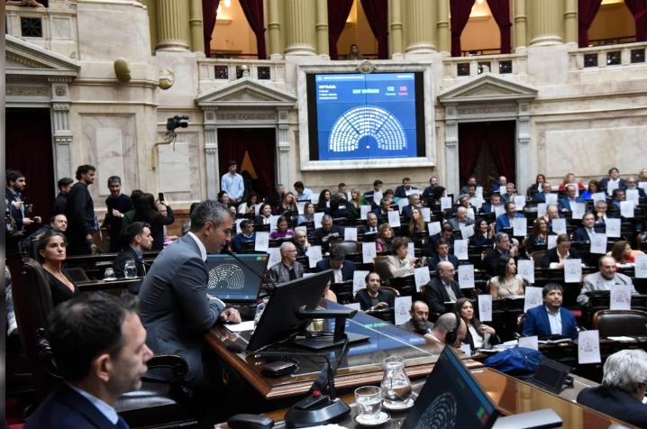 Diputados debaten suba de jubilaciones y un bono de $110.000: el Gobierno ya anticipó el veto