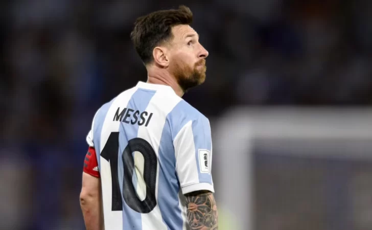 Messi será suplente ante Chile y una de las jóvenes figuras de la Selección argentina ocupará su lugar