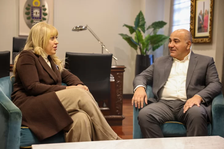 Rossana Chahla recibió a Juan Manzur en la Municipalidad capitalina