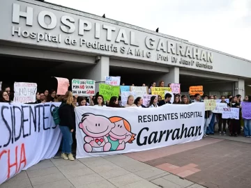 El Gobierno convocó a los gremios por el conflicto en el Hospital Garrahan y busca evitar un paro nacional en salud