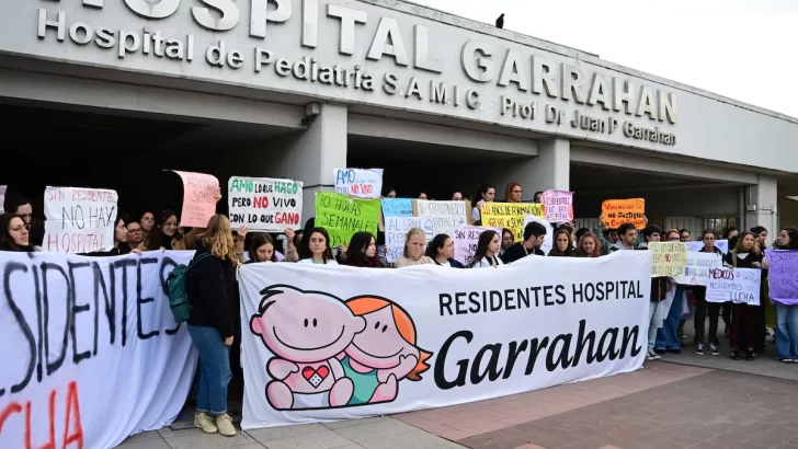 El Gobierno convocó a los gremios por el conflicto en el Hospital Garrahan y busca evitar un paro nacional en salud