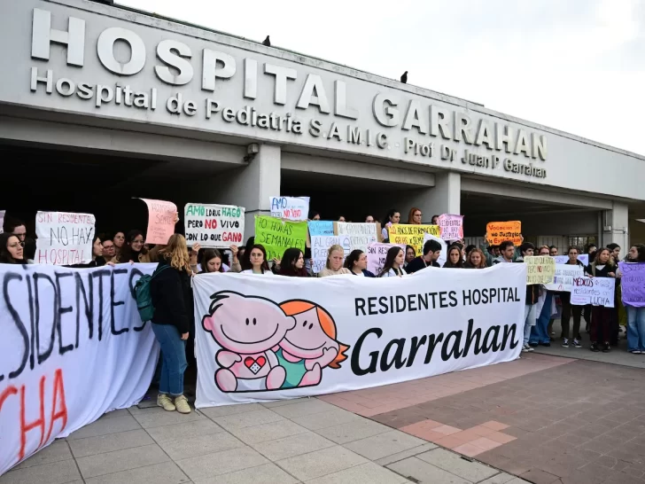 El Gobierno convocó a los gremios por el conflicto en el Hospital Garrahan y busca evitar un paro nacional en salud
