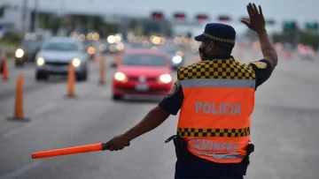 Detuvieron al jefe de la Policía Caminera de Córdoba por una megaestafa con las multas en las rutas