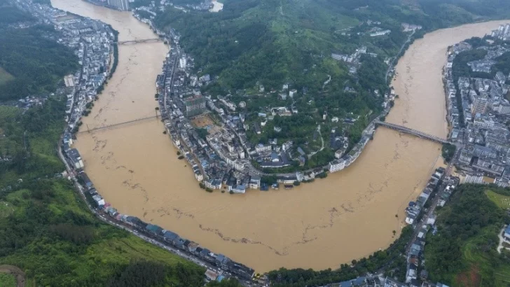 Inundaciones en China: al menos seis muertos y más de 300 mil afectados