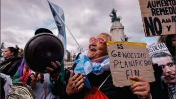 Jornada cargada frente al Congreso de la Nación: emergencia en discapacidad, jubilación, Garrahan y Ni Una Menos