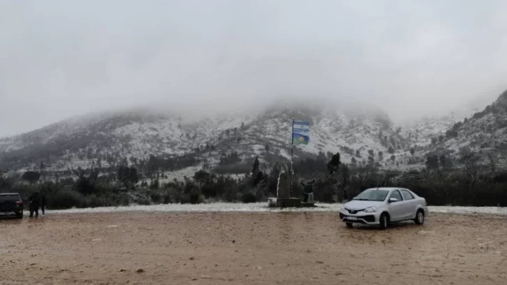 Las impactantes imágenes de la nevada en Sierra de la Ventana en Buenos Aires