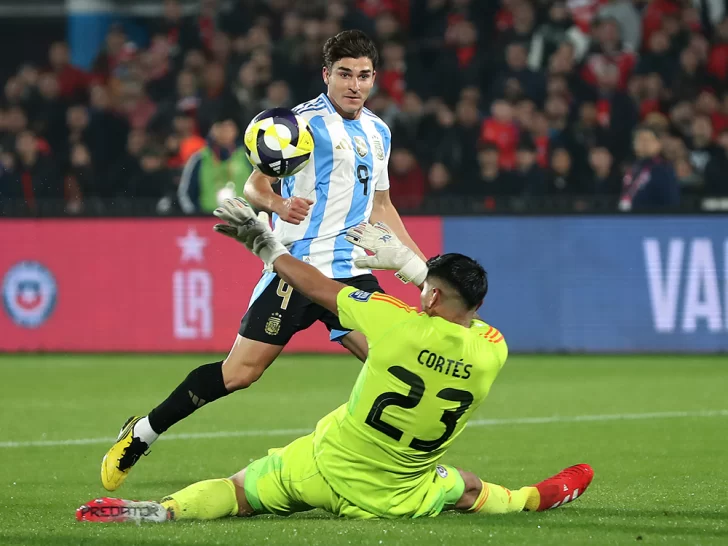La Selección Argentina venció 1-0 a Chile y se aseguró el primer puesto en las Eliminatorias Sudamericanas