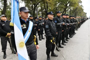 Más de 6.000 personas desfilaron en un 9 de Julio multitudinario en Tucumán
