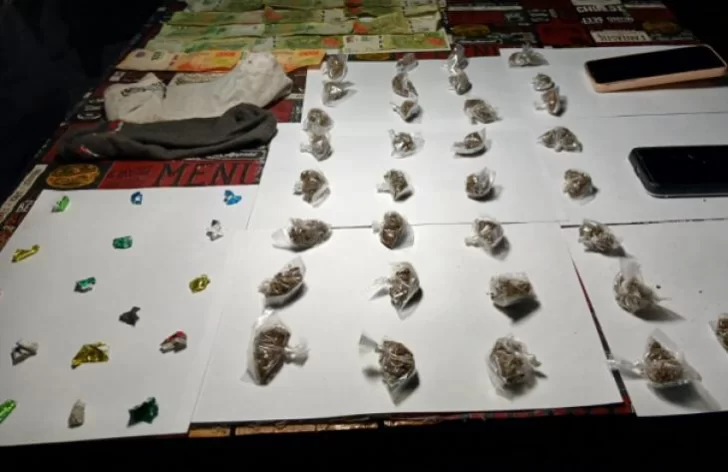 Decomisaron drogas fraccionadas en una vivienda de la zona del Mercofrut