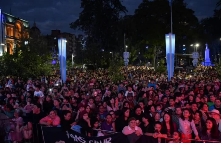 La provincia mantiene su agenda de actos por el 9 de Julio pese a la suspensión de la visita presidencial La provincia mantiene su agenda de actos por el 9 de Julio pese a la suspensión de la visita presidencial