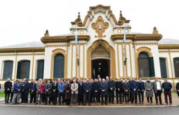 El gobernador encabezó el acto por el 116° aniversario de la Estación Obispo Colombres