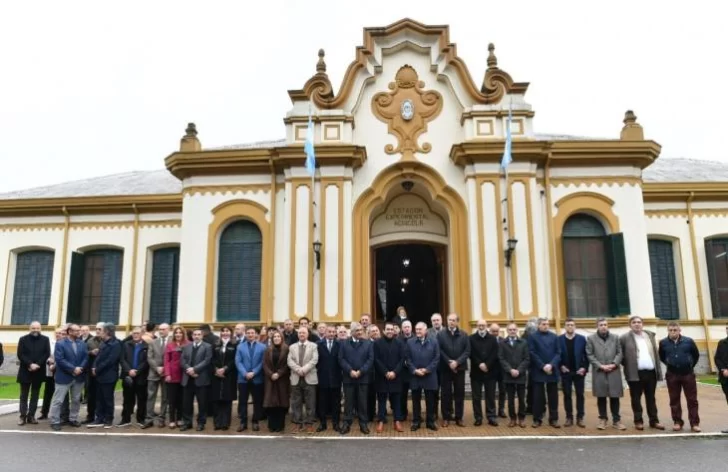 El gobernador encabezó el acto por el 116° aniversario de la Estación Obispo Colombres