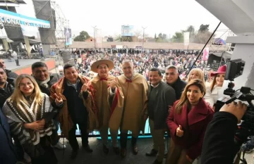 El gobernador encabezó el cierre de la 45ª edición de la Fiesta Nacional de la Feria