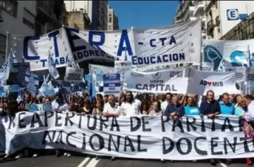 Obligan al Gobierno a convocar a la paritaria nacional docente
