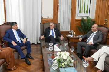 Osvaldo Jaldo y Juan Manzur se mostraron juntos durante los actos del 9 de Julio