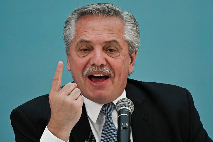 Procesaron a Alberto Fernández por la causa de los seguros