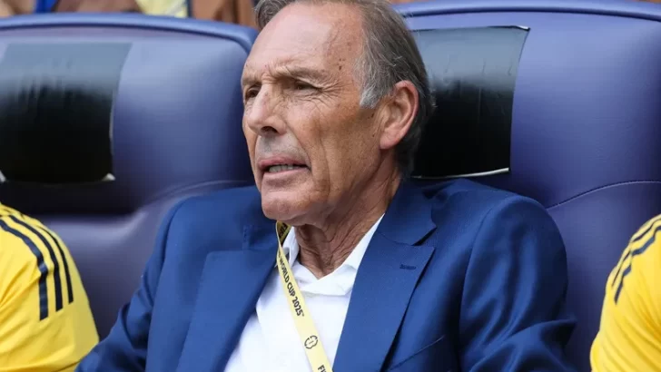 Russo, tras la eliminación ante Atlético Tucumán: “Perdimos porque el referí no cobró una falta a Paredes”