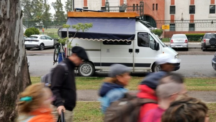 El Gobierno habilitó la importación de vehículos usados para usos especiales: quiénes podrán traerlos y para qué