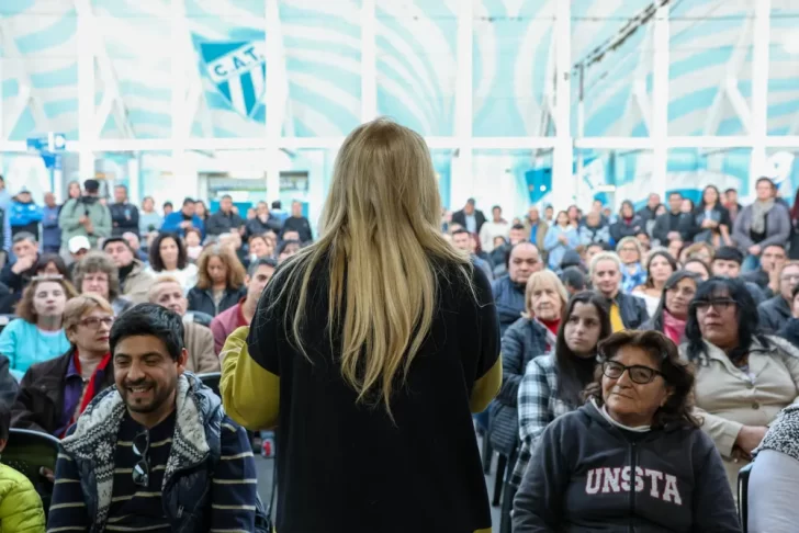 Vecinos de la Capital provincial presentaron proyectos a las autoridades del Municipio