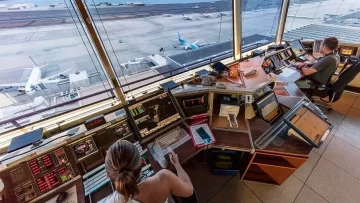 Advertencia del Gobierno por el paro de los Controladores Aéreos: exigen garantizar un 45% de la operación