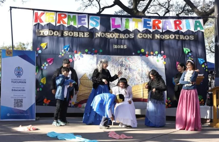 Realizaron una Kermés Literaria por el mes de la Educación Especial Realizaron una Kermés Literaria por el mes de la Educación Especial
