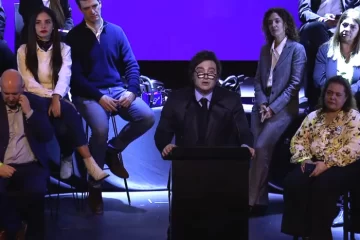 “Están molestos porque les estamos afanando los choreos”, la frase de Milei en medio del escándalo por las coimas