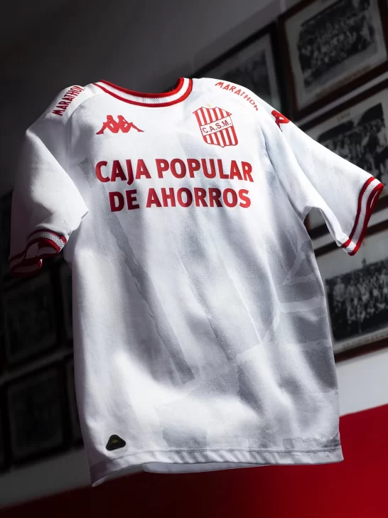 San Martín presentó su nueva camiseta inspirada en “La Fortaleza”