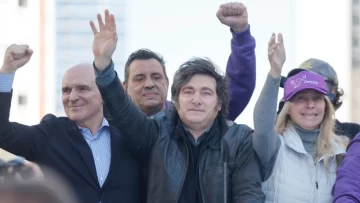 Milei pasó el día después del triunfo en Olivos y prometió “inflación cero”