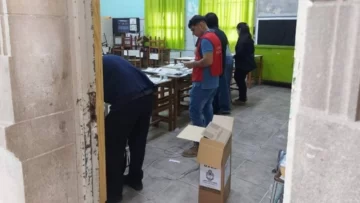 Corrientes elige gobernador: compiten 7 fórmulas con 58 boletas en el cuarto oscuro