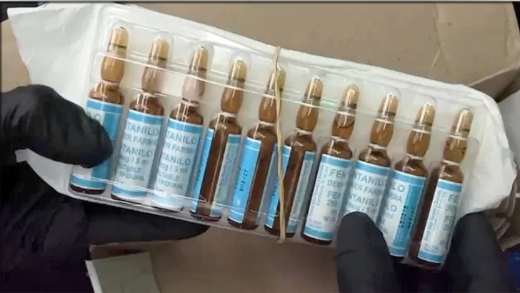 Duro cruce entre la mamá de una de las víctimas por fentanilo y el dueño del laboratorio: “No le creo nada”