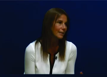 Especialista en niñez advierte sobre el uso de pantallas y llama a priorizar el tiempo compartido con los hijos