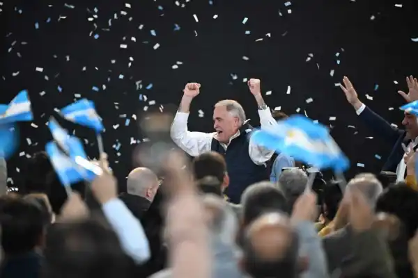 Jaldo recibió repudio político por su candidatura testimonial y lanzó fuertes críticas a Milei en el acto de unidad del PJ