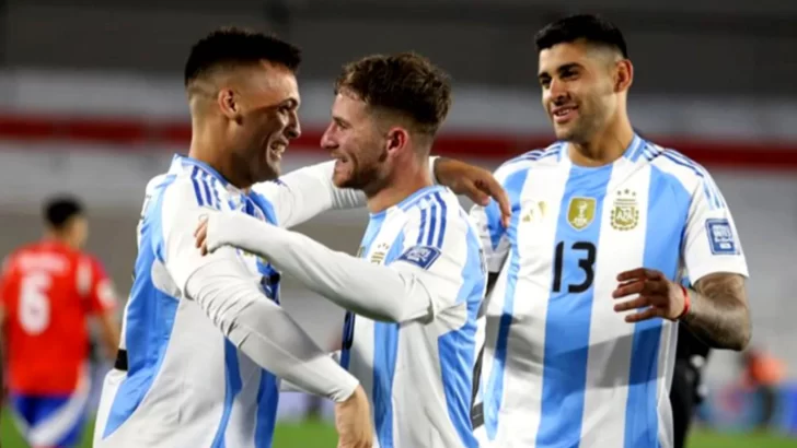 Balón de Oro 2025: Lautaro y Alexis entre los 30 nominados, y Dibu Martínez va por su tercer Trofeo Yashin