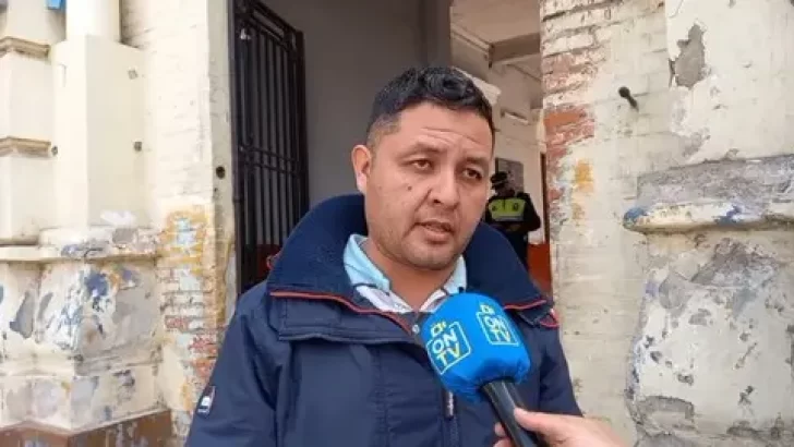 Fue a denunciar la golpiza que sufrió su hijo y se enteró que la escuela lo había denunciado a él