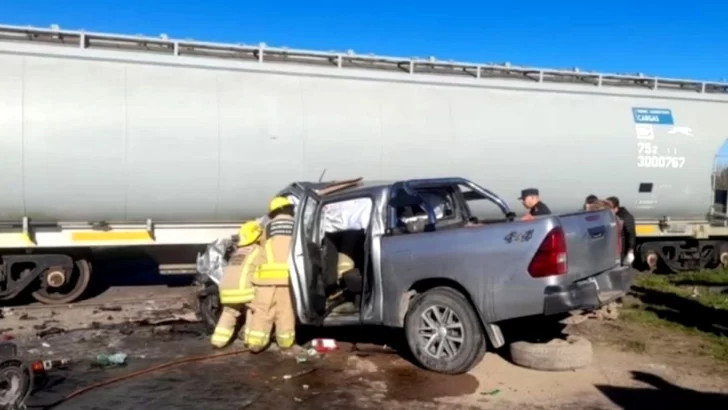 Entre Ríos: tres amigos que iban a pescar murieron en un choque contra un tren de carga